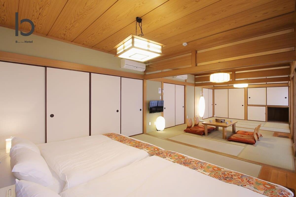 Hanagin - 3 Bedroom Japanese Apartment For 11 People 201 広島市 エクステリア 写真